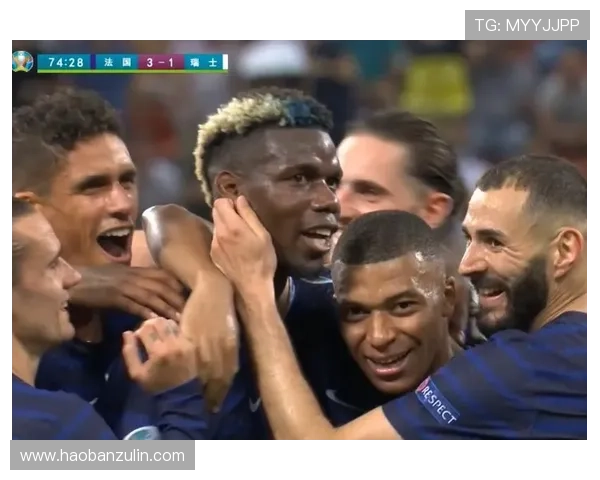 足球明星滑跪庆祝引发热议球迷热情与争议交织的瞬间 足球明星滑跪庆祝引发热议球迷热情与争议交织的瞬间